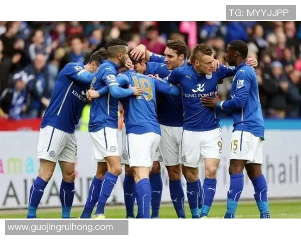 休斯顿火箭与尼克斯激战正酣NBA赛场精彩对决引发球迷热议