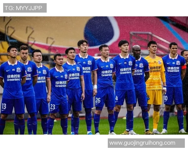 天津泰达与上海申花激战正酣精彩直播尽在眼前不容错过