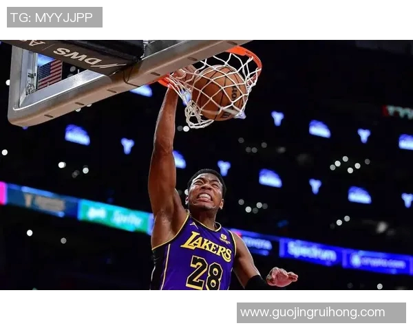 湖人队与开拓者第五场激战回顾球员表现与战术分析全解析 湖人队与开拓者第五场激战回顾球员表现与战术分析全解析