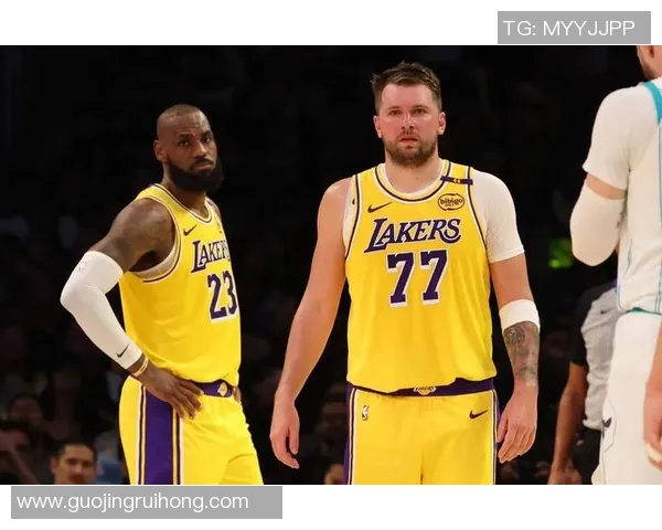 湖人对阵国王精彩回顾新浪体育带你领略比赛亮点与精彩瞬间 湖人对阵国王精彩回顾新浪体育带你领略比赛亮点与精彩瞬间