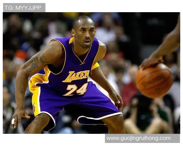 霍华德与艾弗森的巅峰对决:谁才是NBA历史上的传奇巨星 霍华德与艾弗森的巅峰对决:谁才是NBA历史上的传奇巨星