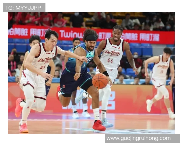 中国足球与篮球的较量：谁能在体育舞台上赢得更多荣耀与关注