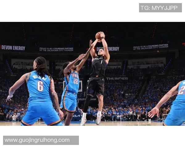 德文布克如何在NBA赛场上展现领袖风范与卓越球技 德文布克如何在NBA赛场上展现领袖风范与卓越球技